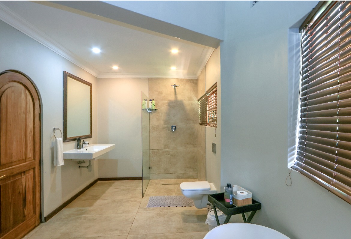 Unit 4 Shower